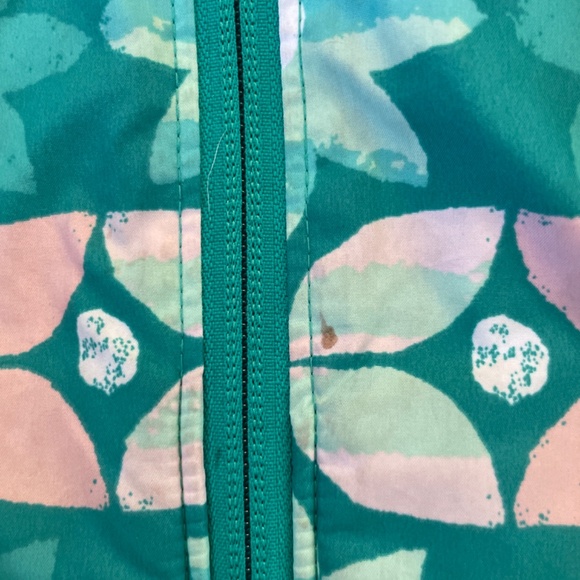 2/$20 Columbia fleece lined wind jacket - Picture 7 of 7